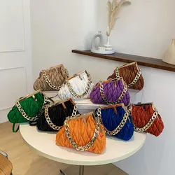 Heiße Verkaufsprodukte 2023 Geraffte Leder Unregelmäßige Kette Taschen Damen Handtaschen Damen Damen Umhängetaschen Geldbörsen und Handtaschen