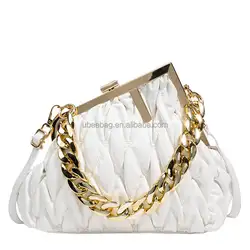 Heiße Verkaufsprodukte 2023 Geraffte Leder Unregelmäßige Kette Taschen Damen Handtaschen Damen Damen Umhängetaschen Geldbörsen und Handtaschen - Görsel 4