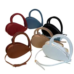2023 Fashion Luxury Designer Brands Vegan Leather Hochwertige Crossbody Sling Heart Geldbörsen und Handtaschen Damen Umhängetaschen