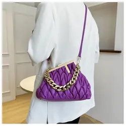 Heiße Verkaufsprodukte 2023 Geraffte Leder Unregelmäßige Kette Taschen Damen Handtaschen Damen Damen Umhängetaschen Geldbörsen und Handtaschen - Görsel 5